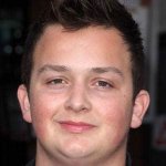 Noah Munck Actor, Bio, Wiki, Age, Height, Girlfriend, iCarly, Youtube, and Net Worth ·